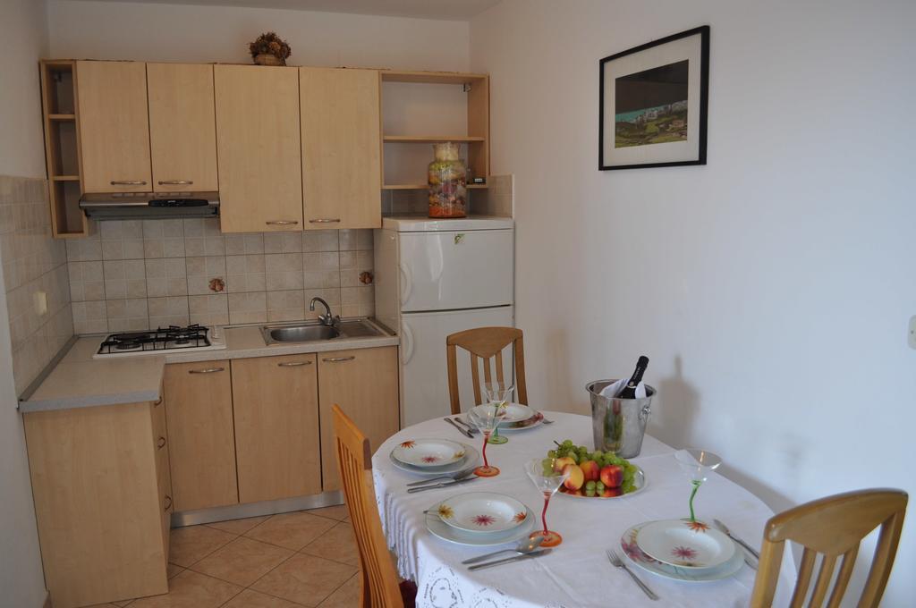 Apartments Petar Maksan Pakoštane Pokoj fotografie